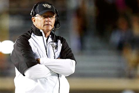 Wake Forest Demon Deacons coach Jim Grobe resigns - ESPN