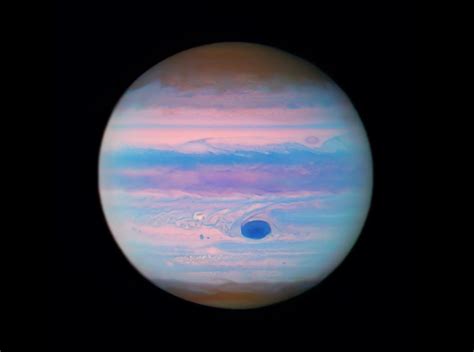 NASA Releases New Ultraviolet Image of Jupiter's Great Red Spot - News ...