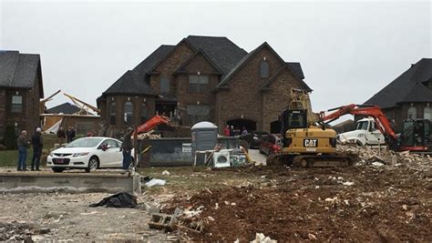 Clarksville tornado: Destruction's path up to 300 feet wide, totaling 9 ...