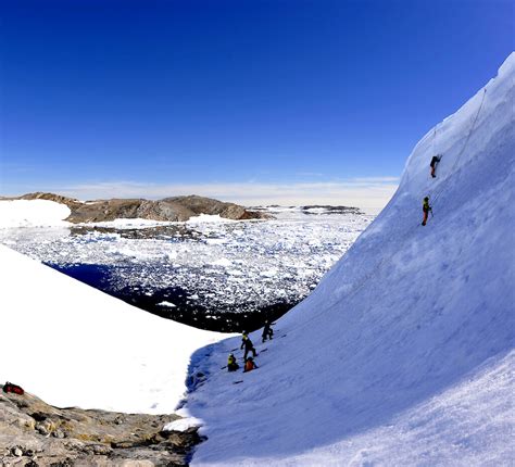 Experience the end of the Earth — Australian Antarctic Program (News 2017)