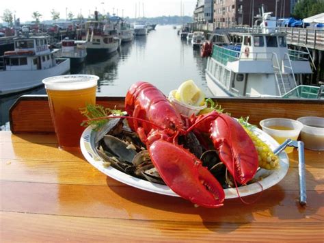 9 Best Places for Traditional Lobster Meals in Maine (with Photos) – Trips To Discover