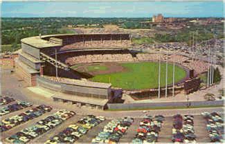 County Stadium - History, Photos and more of the Milwaukee Brewers ...