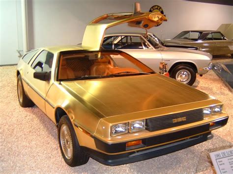 gold DeLorean | Delorean, Vintage sports cars, Dmc delorean