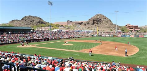 Spring Training in Arizona: Cactus League Schedules, Tickets, and Tips