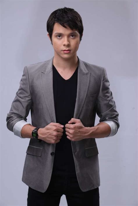 FRANK MAGALONA New Hearthrob ng GMA Network ang ANGELO sa 'Blusang Itim' - Page 2 | Showbiz ...