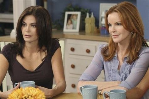 TV Co-Stars Who Couldn't Stand Each Other | Celebrities, Desperate housewives, Teri hatcher