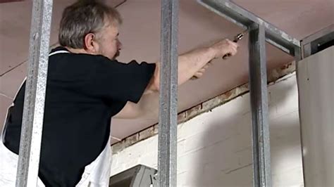 How to Install Metal Stud Framing / Drywall - YouTube