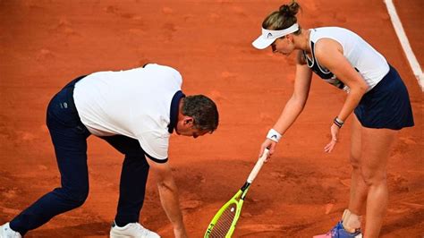 Krejcikova Coach - French Open Barbora Krejcikova Erreicht Finale Im Einzel Und Doppel Der ...