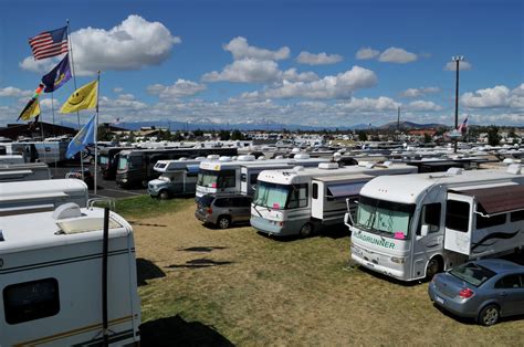 Finding Jerry and Mary: Redmond, Oregon - FMCA Rally