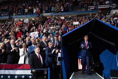 How Many Attended Trump’s South Carolina Rally? Crowd Photos | Heavy.com