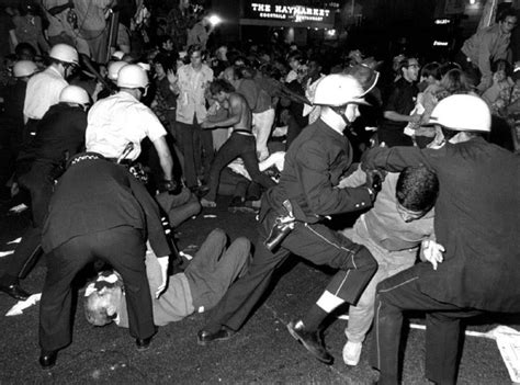 60 best 1968 CHICAGO DEMOCRATIC CONVENTION images on Pinterest | Chicago riots, 1968 democratic ...