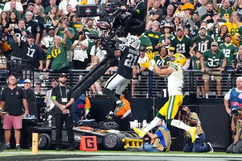 Las Vegas Raiders defense rises to Occasion vs. Green Bay Packers ...