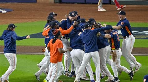 Houston Astros Defeat Phillies 4-1, Win First World Series Title Since ...