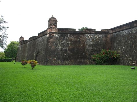 Geography Fun Facts for Kids on Honduras - Image of the Exterior Fuerte ...