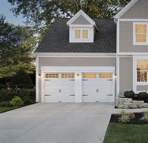 Colonial Style Garage Doors - IDC-Automatic