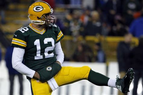 Aaron Rodgers Ties NFL Record with 6 1st-Half Touchdowns vs. Bears ...