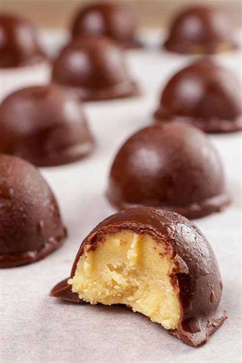 2 Ingredient Keto Fat Bombs – BEST Macadamia Chocolate Fat Bombs ...