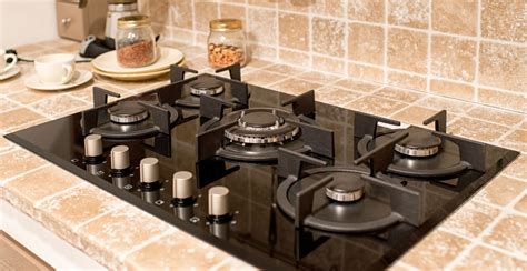 5 Best Five Burner Gas Hobs UK (2022 Review)