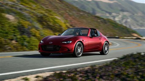 2024 Mazda Miata Mx5 - Sophi Elisabet