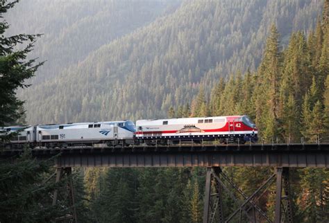 This Bucket List Train Ride Is Back—Here's What to See en Route ...