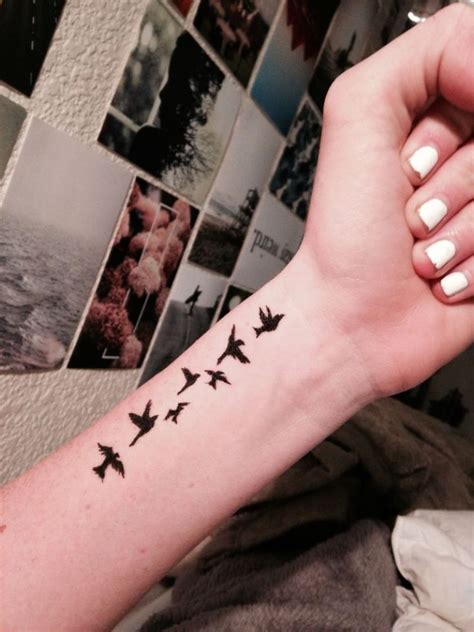 53 Awesome Birds Wrist Tattoo Designs