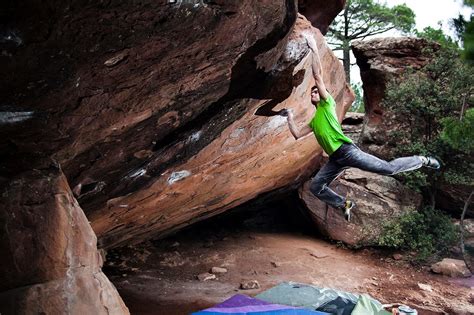 Bouldering in Albarracín, Spain | Complete Info and Topos