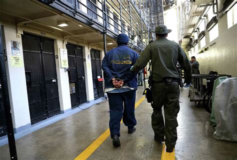 Judge slaps California over incomplete prisoner suicide protections