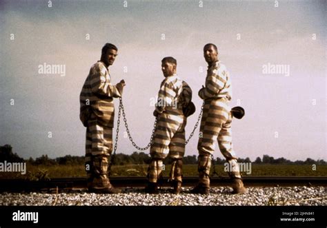 GEORGE CLOONEY, TIM BLAKE NELSON, JOHN TURTURRO, O BROTHER WHERE ART THOU?, 2000 Stock Photo - Alamy