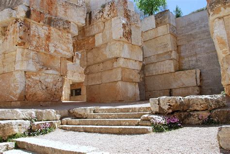 Yad Vashem sound and light show to highlight lost communities - JNS.org