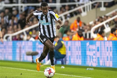 Newcastle United 2022-2023 Player Grade: Alexander Isak | Flipboard