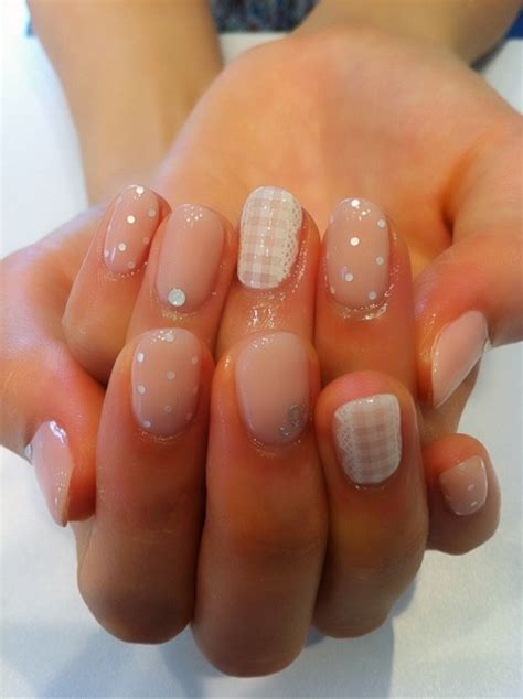 Summery Nail Art Designs|