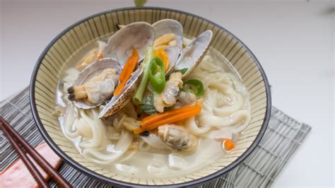 What Makes Korea's Kalguksu Noodle Soup Unique