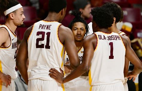 Strength in numbers: Gophers men’s basketball relying on depth this ...