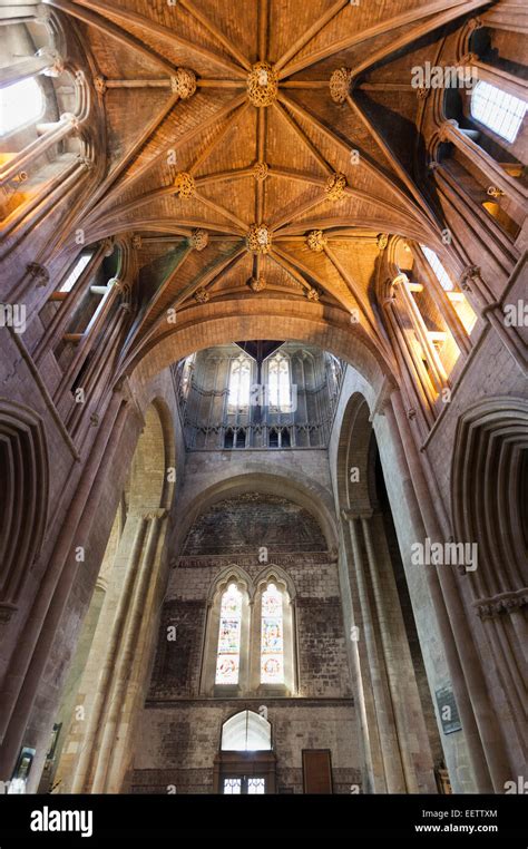 Interior of Pershore Abbey Stock Photo - Alamy