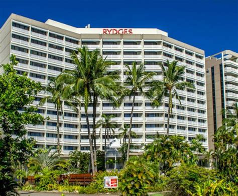 Rydges Esplanade Resort Cairns - Flybuys Travel