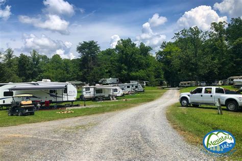 RV Camping - Summersville Camping | RV Sites | Spacious | 20/30/50 amp