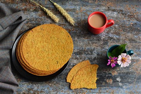 20 Indian Snacks to Savor the Heat and Spice of India in Bite-Sized Form