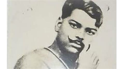 BIOGRAPHY OF CHANDRASHEKHAR AZAD THE REAL HERO l THE FREEDOM FIGHTER - YouTube