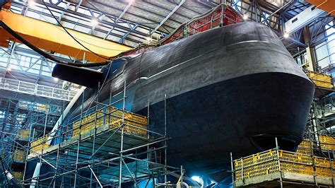 Nuclear submarine that can remain underwater for 25 years | WIRED UK