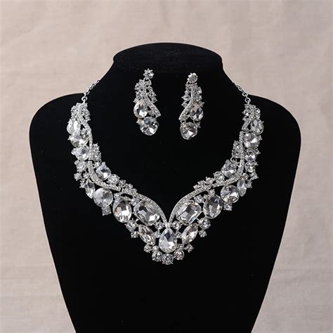 KMVEXO Gorgeous Silver Geometric Crystal Bridal Jewelry Sets Brides Wedding Jewelry Necklace ...