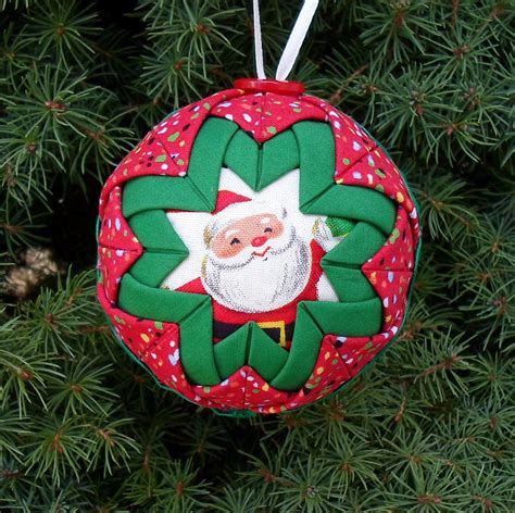 Free Folded Star Ornament Pattern | Quilted Christmas Ball Ornament Directions http ...