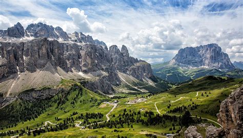 Best Cycling Tours in the Dolomites is together with Vélo Monaco