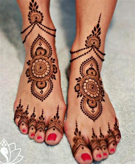 80+ Amazing Karva Chauth Mehndi Designs – Body Art Guru