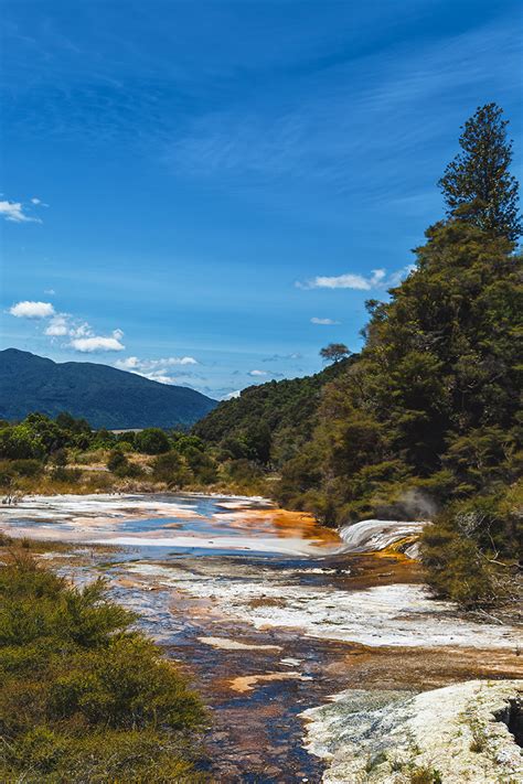 A day in Waimangu Volcanic Valley in Rotorua: what to see and do ...