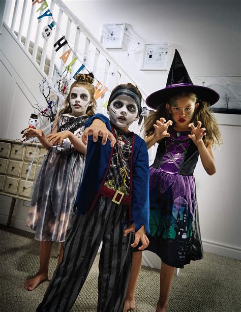 Aldi Ireland slash prices on full range of kids' Halloween costumes - and they're now just €3.99 ...