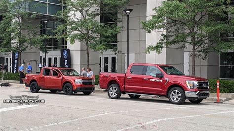 Spotted 2022 Ford Maverick and F-150 Show Crimson Paint and Size Differences - autoevolution