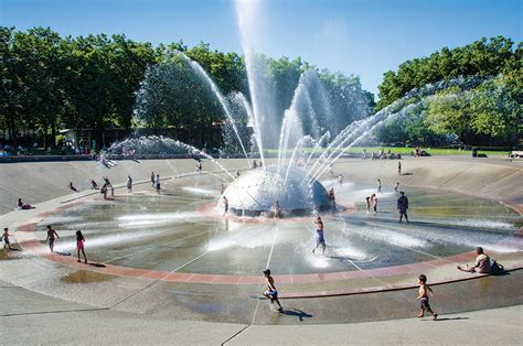 Best Spray Parks and Fountains Around Seattle, the Eastside and North Sound | ParentMap