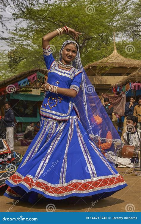 Kalbelia Dancers at the Sarujkund Fair Near Delhi, India. Editorial ...