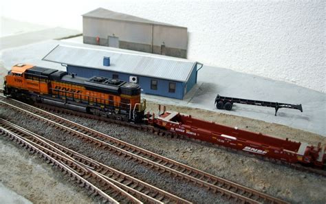 Land Sea Air & Space: N scale BNSF Seattle layout...