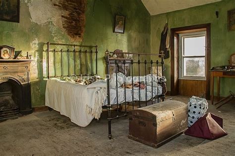 irish cottage bedroom - Google Search | Irish cottage interiors, Attic remodel, Attic bedroom decor